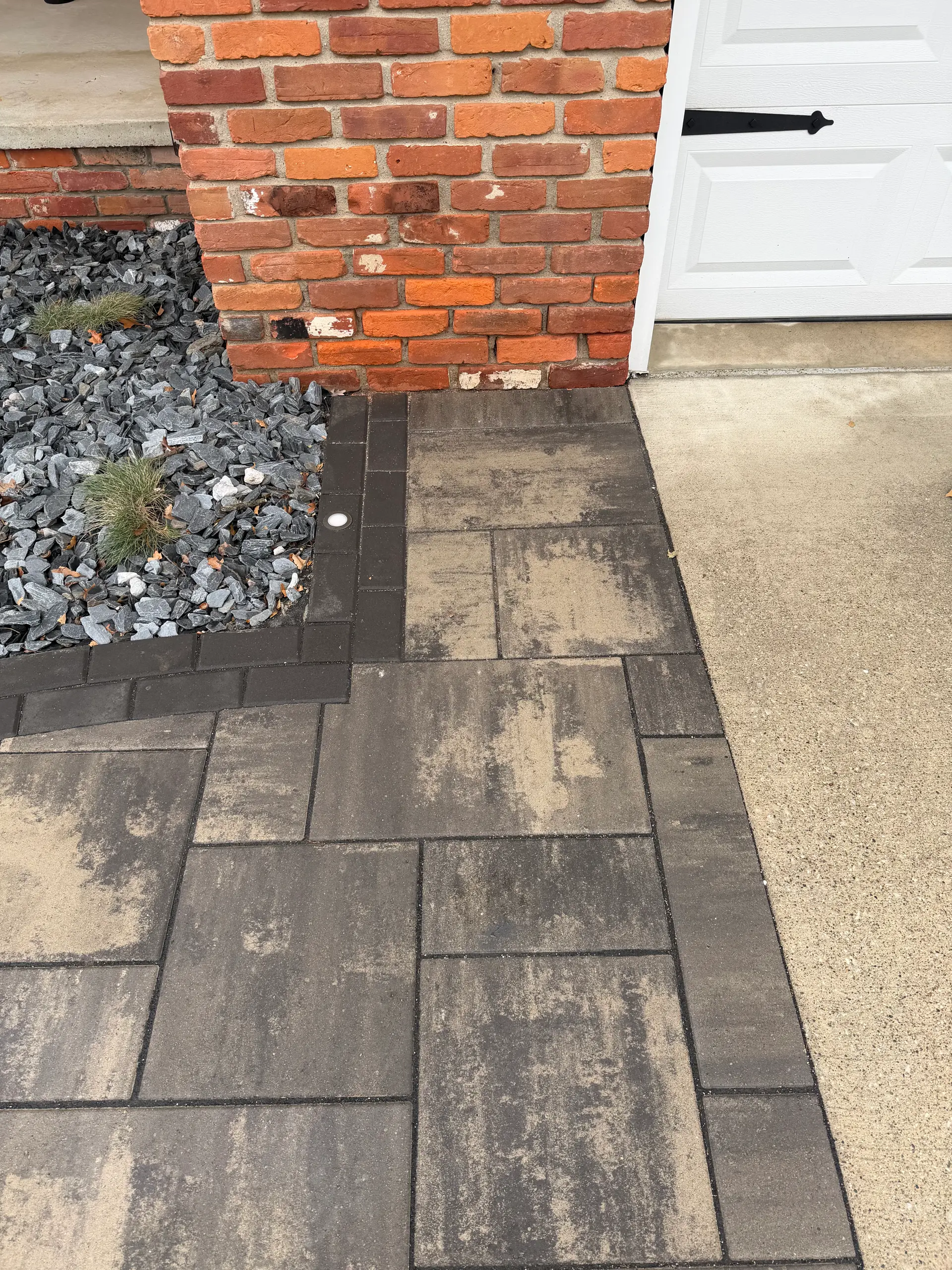 Paver driveway apron by Patriot Masonry